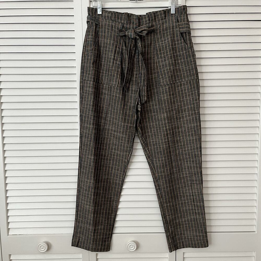 Mine Paperbag waist pin striped cropped Juniors pant Size L gray and tan colors